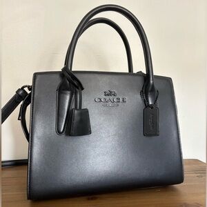 Black Coach purse - like new, EXCELLENT condition